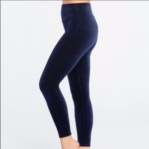 NWT! Blue velvet spanx size medium leggings